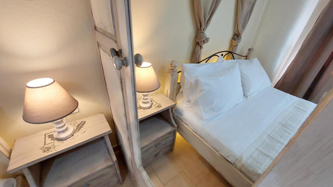 Lourantos Studios & Apartments 바티 외부 사진