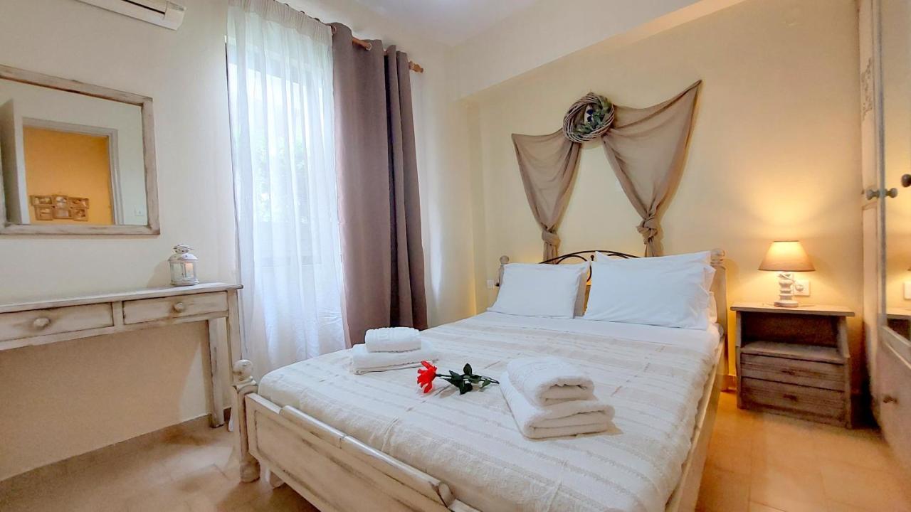 Lourantos Studios & Apartments 바티 외부 사진