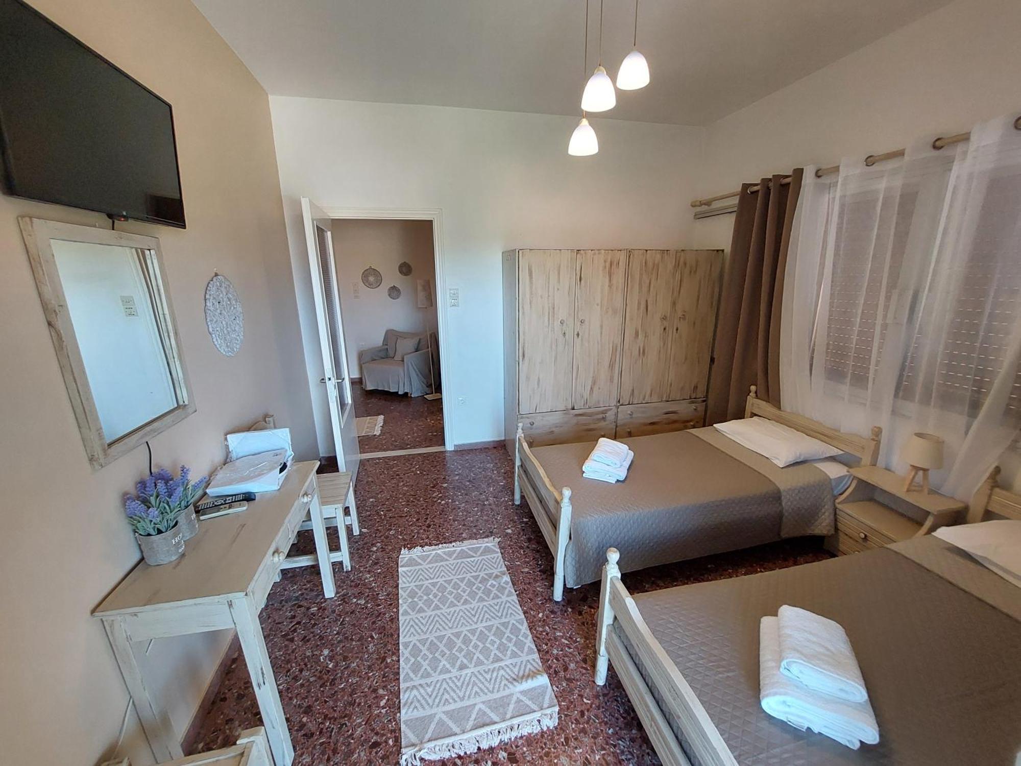 Lourantos Studios & Apartments 바티 외부 사진