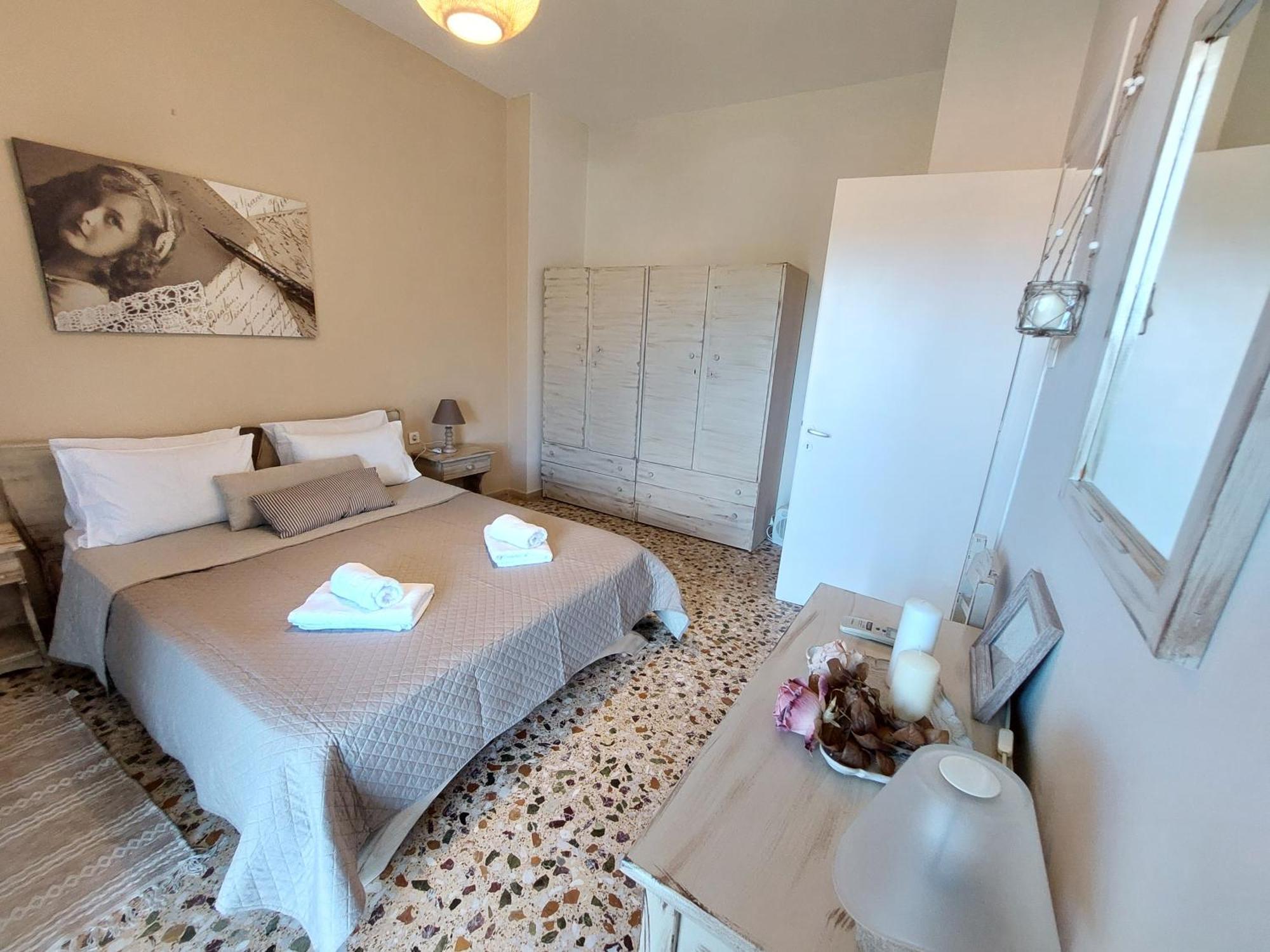 Lourantos Studios & Apartments 바티 외부 사진